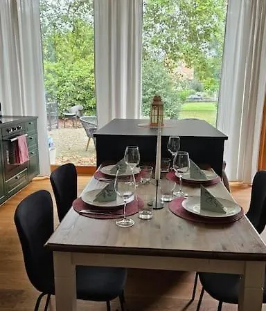 Helle Einzigartige Luxuswohnung Апартаменты *